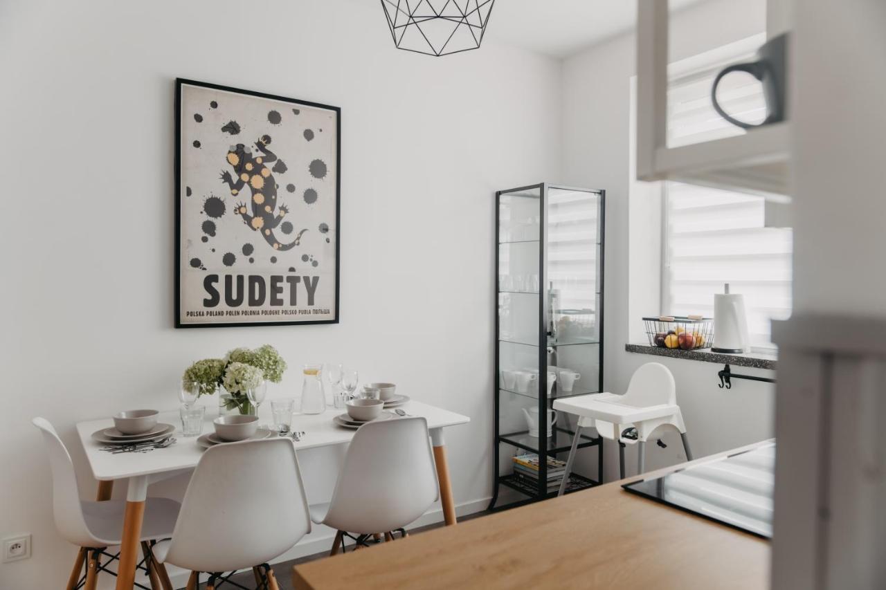 Jeleni Zakatek - Apartament W Stolicy Karkonoszy Jelenia Góra Exteriör bild